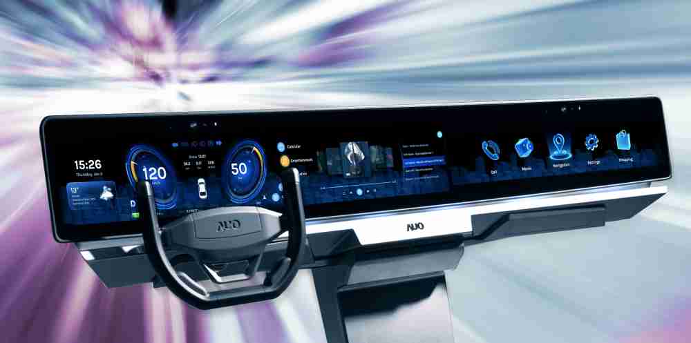 2121非凡开拓前瞻显示技术创新应用，，，结合优异整合设计能力，，，开发智能车载FIDM Plus一体化显示方案，，，让驾驶操作与车内娱乐体验再进化