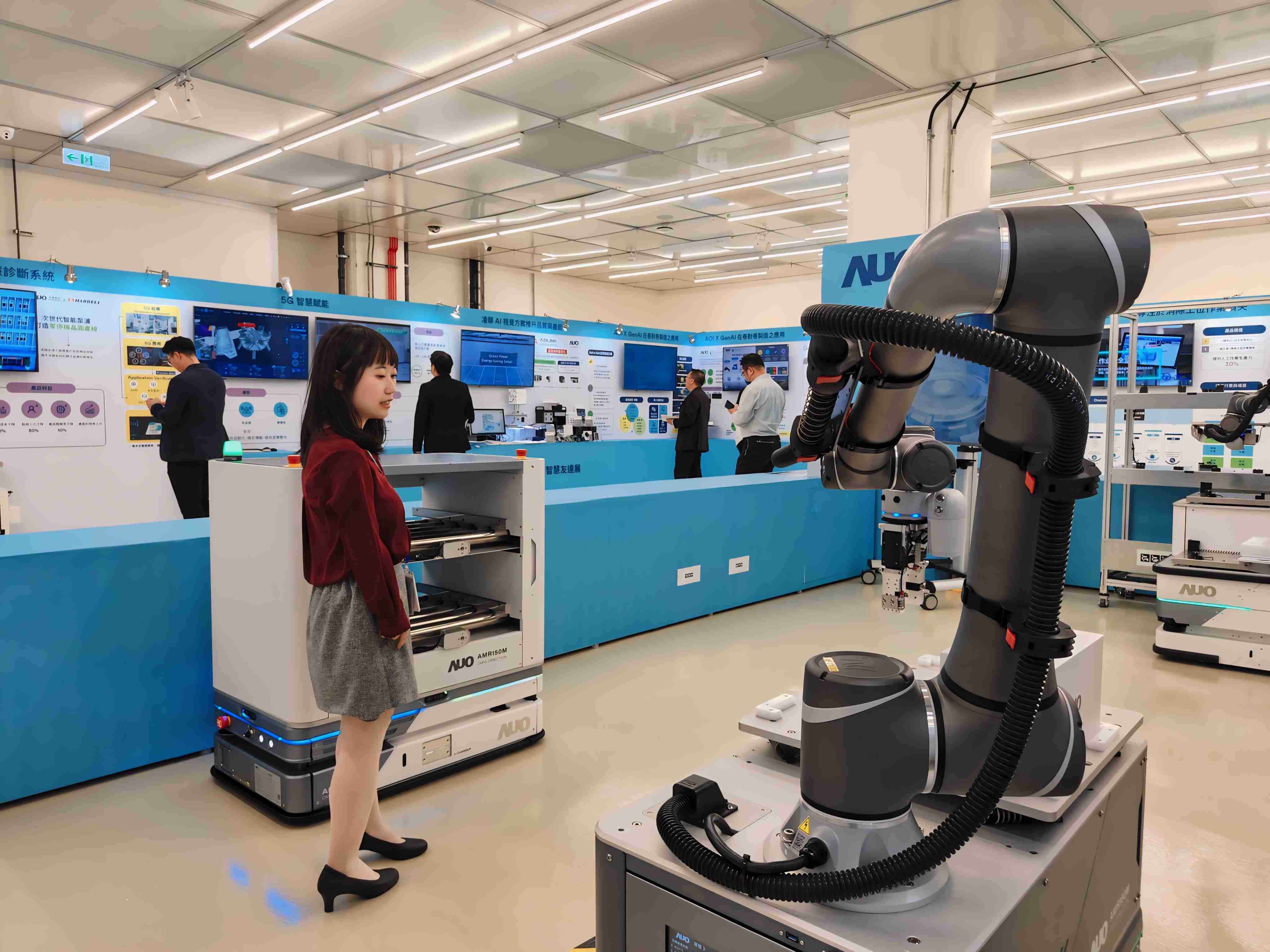 2024智能2121非凡展邀集生态圈伙伴共同参展，，从数字应用、、、、净零减碳到能源发展，，，创造全方位永续商机，，，携手生态圈伙伴迈向永续未来